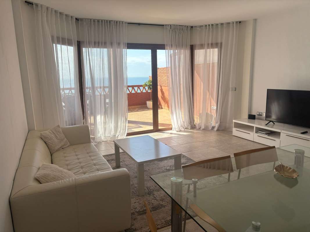 Apartment with sea view in Benalmádena