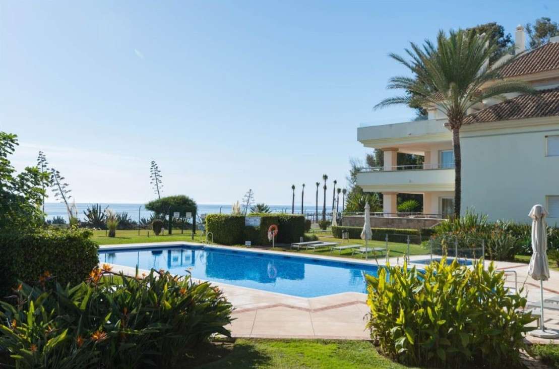 Apartment of 2 bedrooms in Estepona