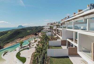 Luxury 2-Bedroom Apartment with Panoramic Sea Views & Golf Next to Infinity Alcaidesa Beach – Top Investment 2024