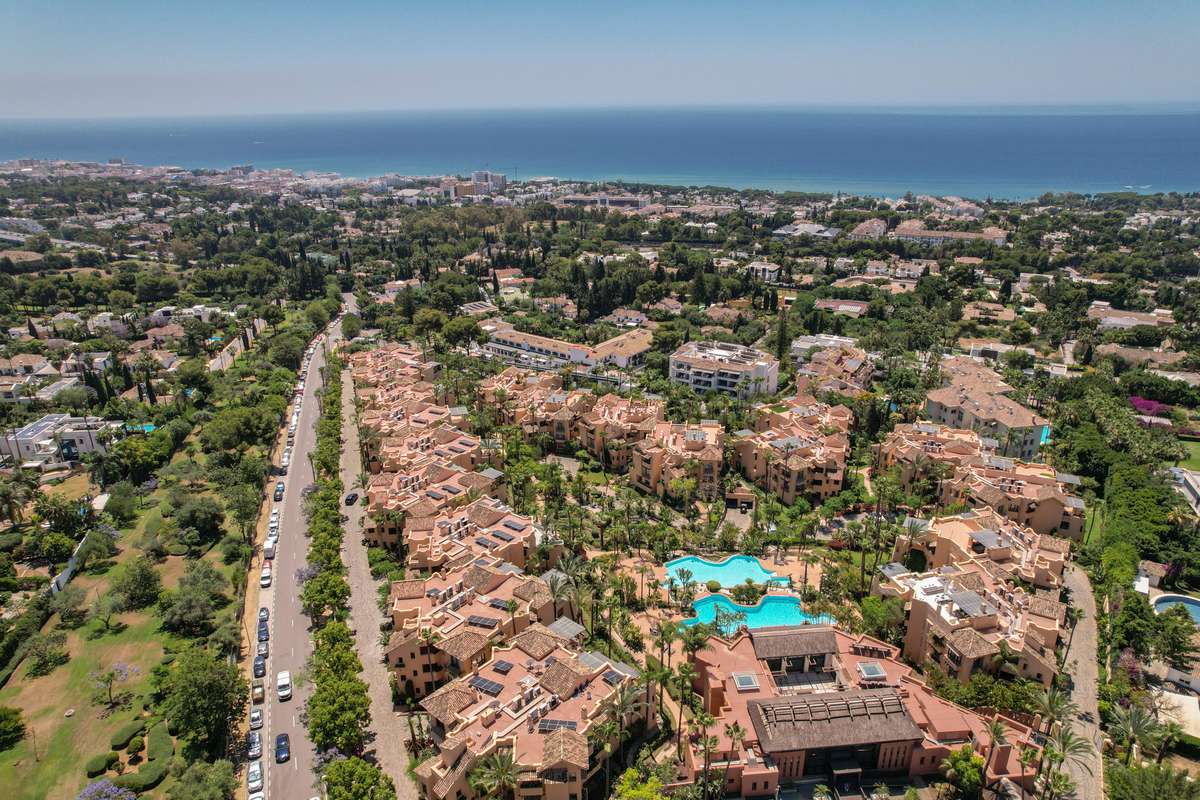 Apartamento con jardín privado en Marbella