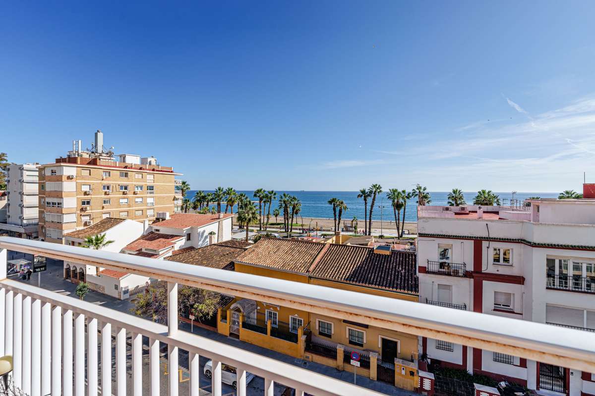 Penthouse with sea view in Malaga
