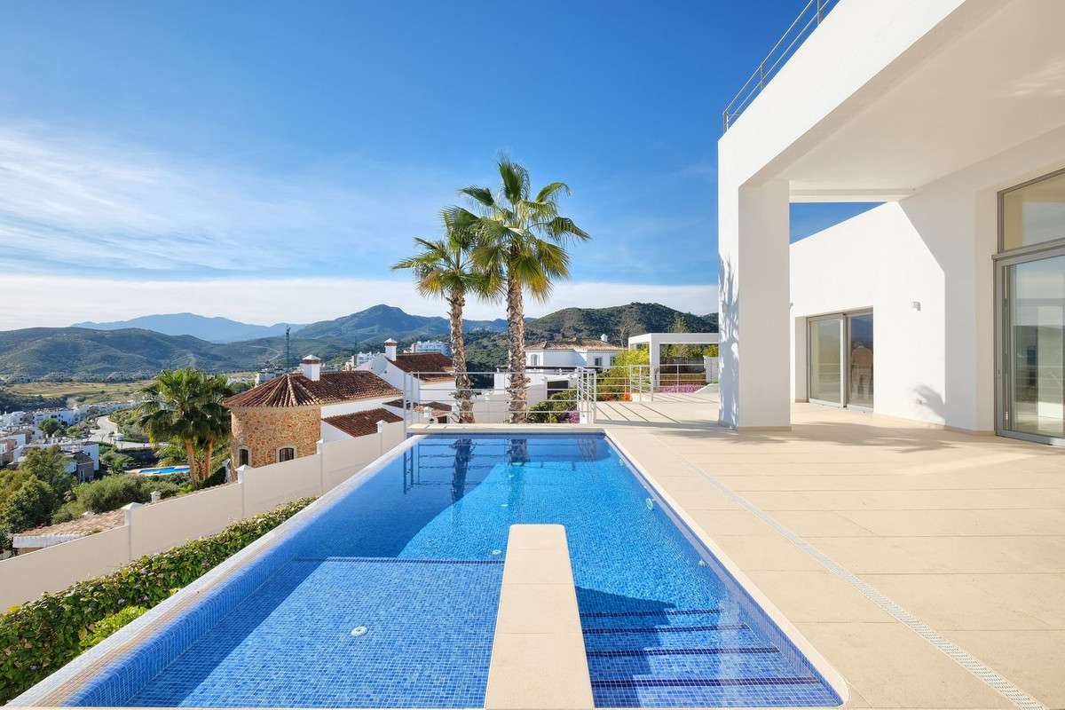 Detached Villa of 4 bedrooms in Benahavís