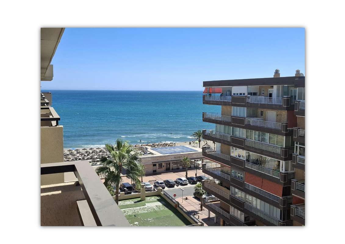 Beachfront apartment in Fuengirola