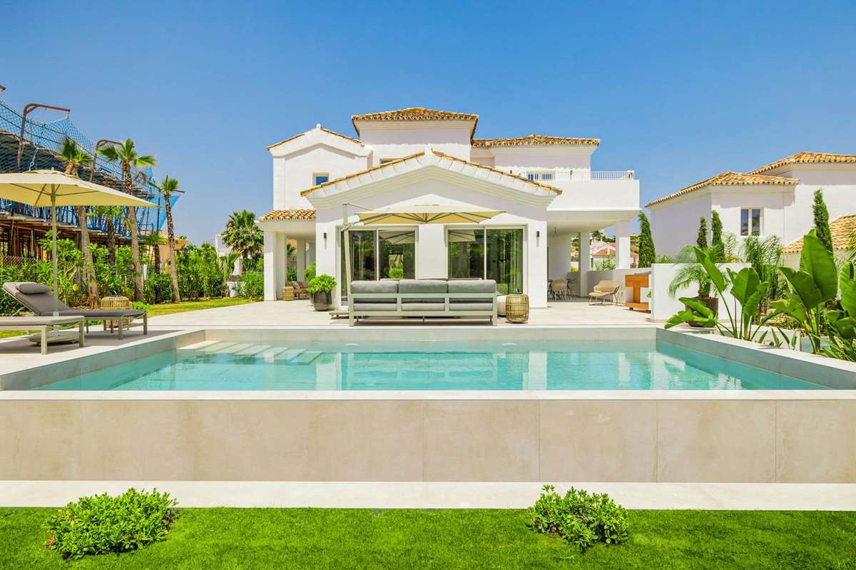 Detached Villa of 4 bedrooms