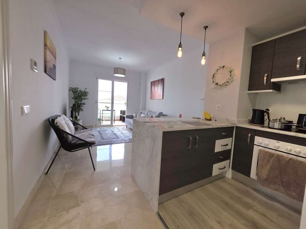 Great Opportunity on the Costa del Sol: 3-Bedroom Apartment Just 2 km from the Beach with Sea & Mountain Views