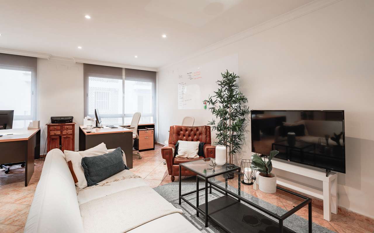 Office of 2 bedrooms