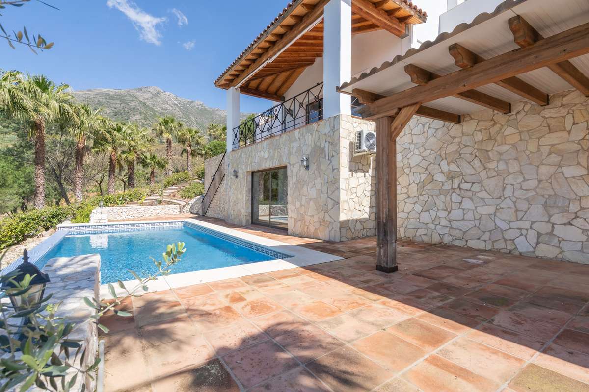 Villa with mountain views in Mijas