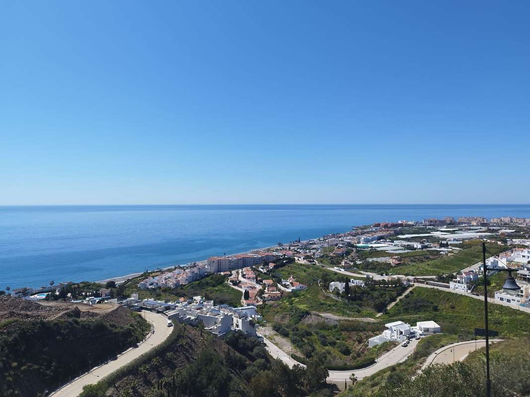 Adosado con vistas al mar en Torrox
